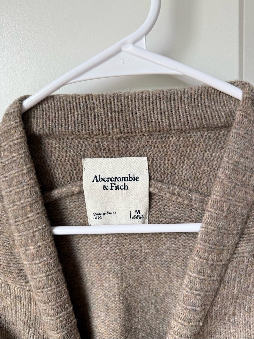 Abercrombie & Fitch Women's Crewneck Sweater in Heather Taupe - Picture 2 of 2